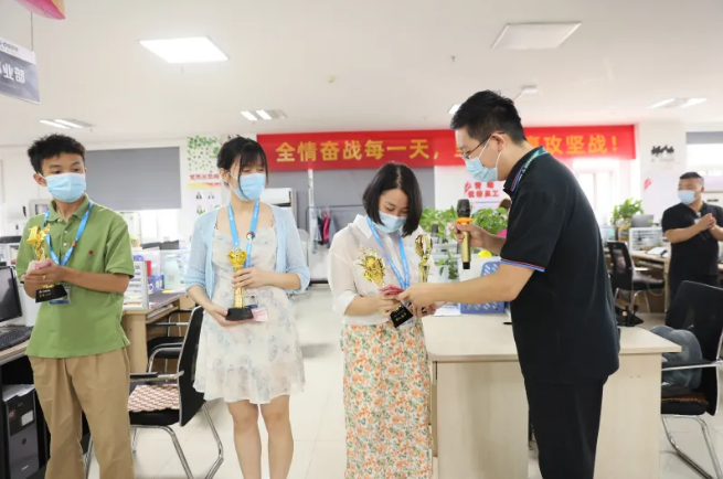 激情時刻！榮耀時刻！